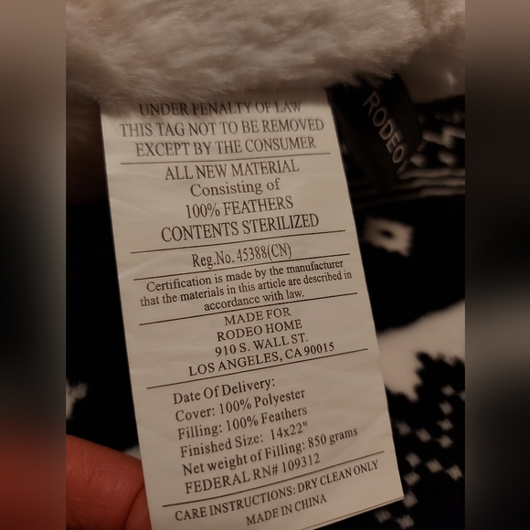 NWT 🏷 Rodeo Home | Merry Christmas Pillow - Picture 2 of 6